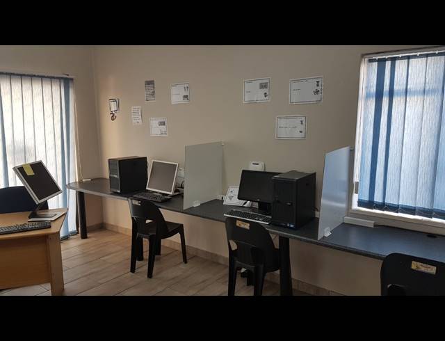 M² BUILDING FOR SALE IN SASOLBURG CENTRAL